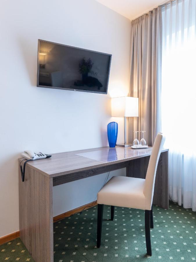 Hotel Alte Post Krefeld Esterno foto
