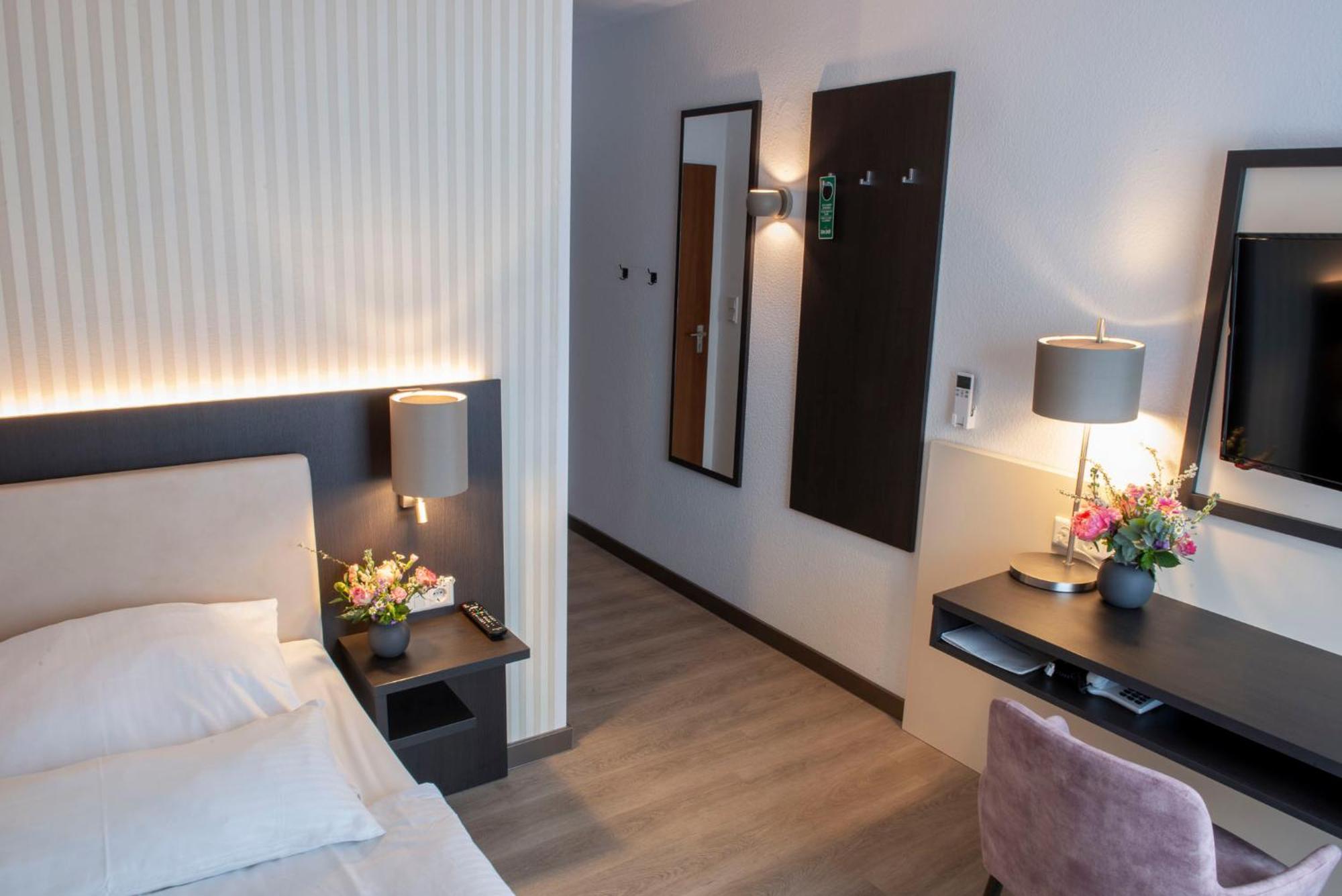 Hotel Alte Post Krefeld Esterno foto